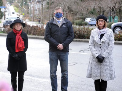 District Mayor Mike Little was joined by Mayor Linda Buchanan of the City of North Vancouver and Mayor Mary-Ann Booth of the District of West Vancouver to lay wreaths at Lynn Valley Village